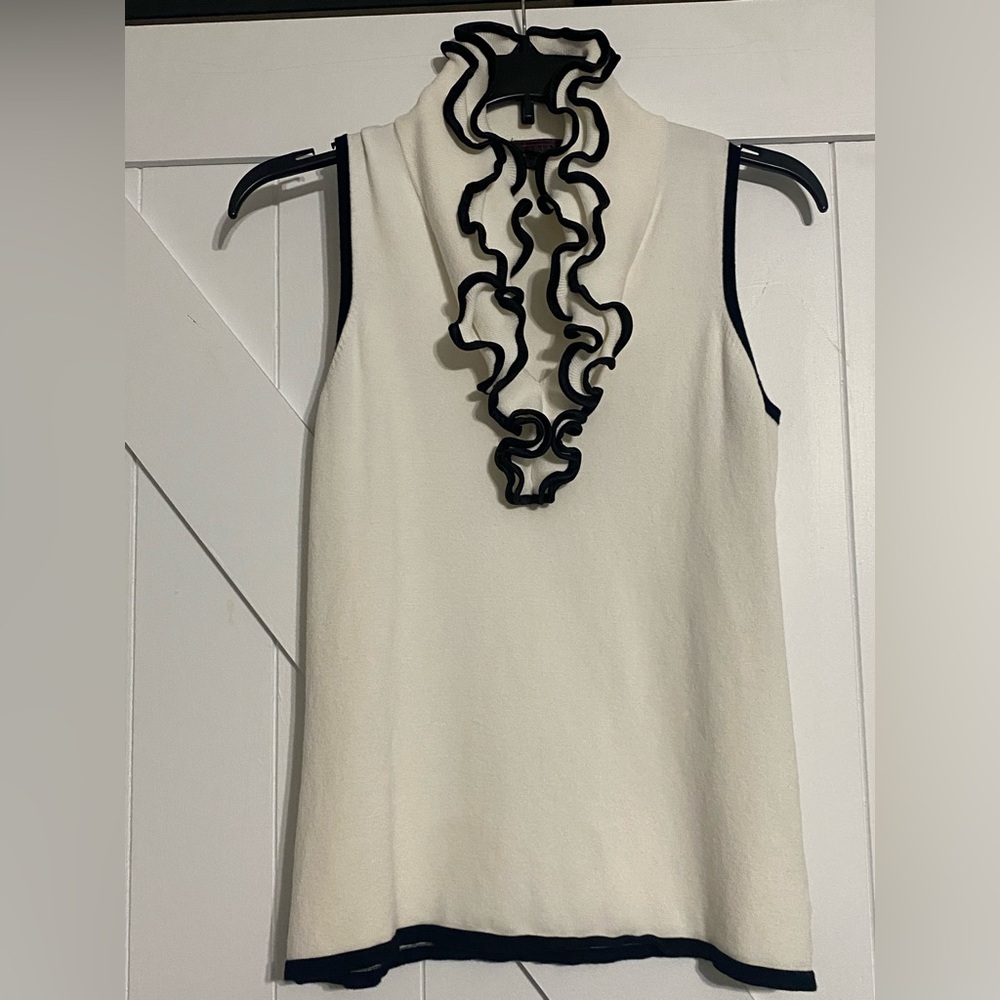Elegant White Sleeveless Top with Black Trim by Fontana